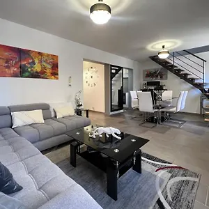 Diego 4 Pieces Duplex Apartment Nice