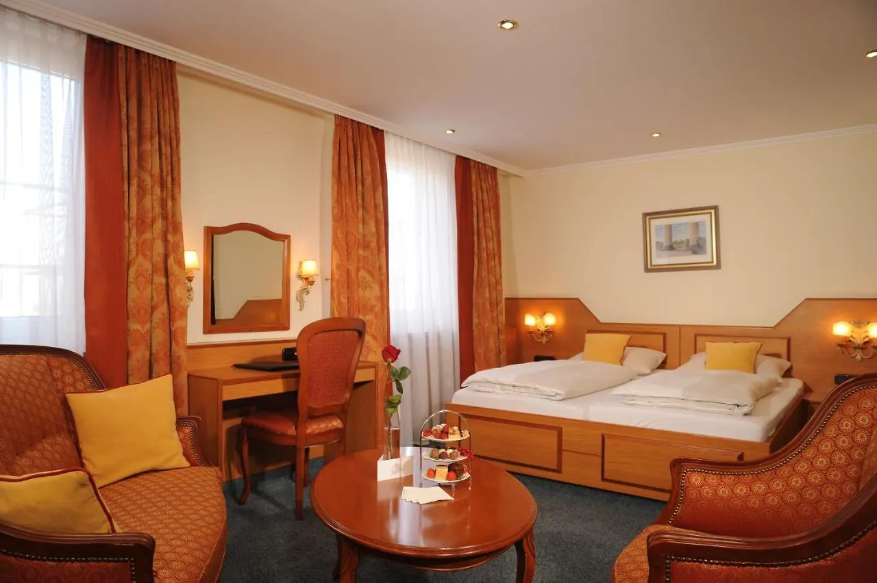 Hotel Torbraeu Munich
