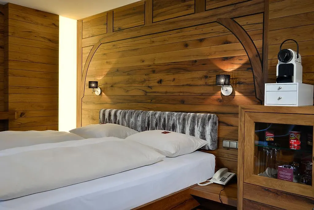 Hotel Torbraeu Munich