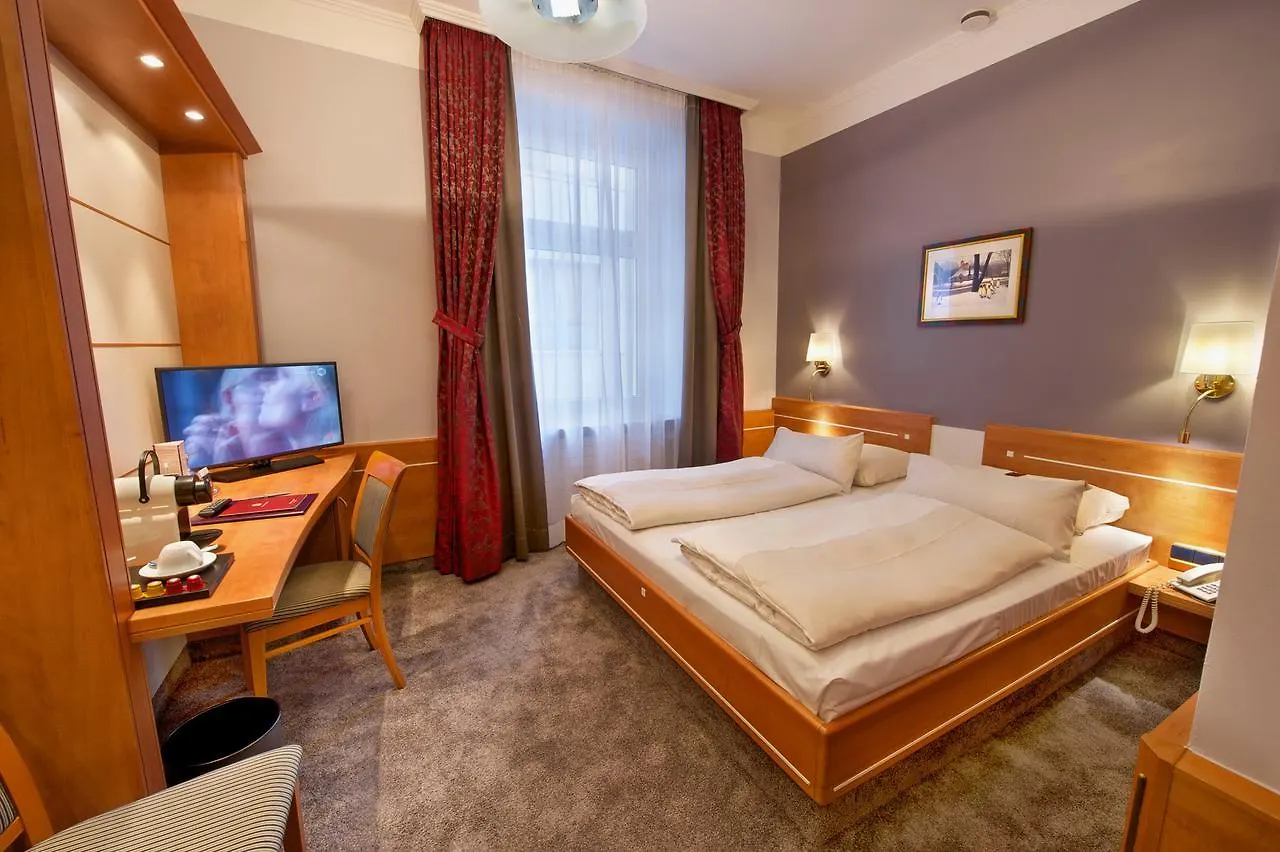 ****  Hotel Torbraeu Munich Germany